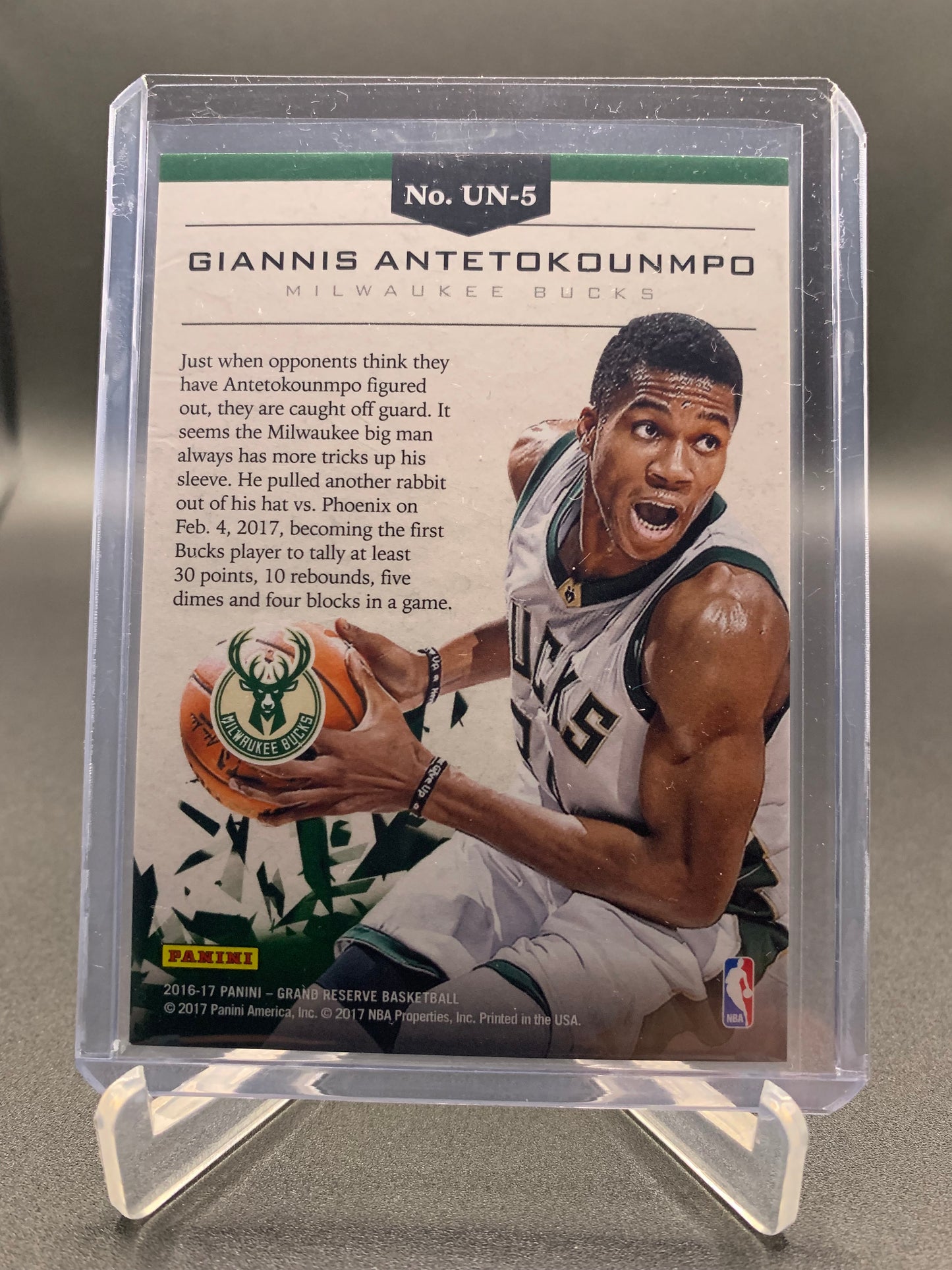 2016-17 Panini Grand Reserve Basketball - Giannis Antetokounmpo ‘Unbreakable’ *Case Hit*