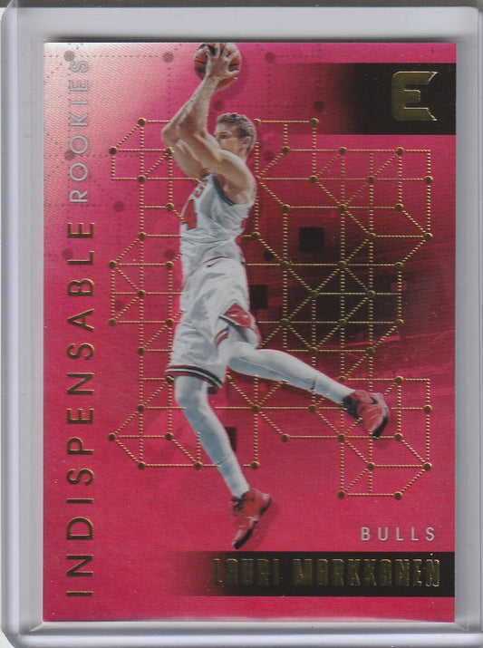 2017-18 Panini Essentials Basketball - Lauri Markkanen 'Indispensable Rookies'