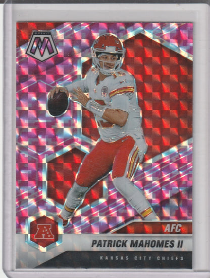 2021 Panini Mosaic Football - Patrick Mahomes II 'Pink Camo'