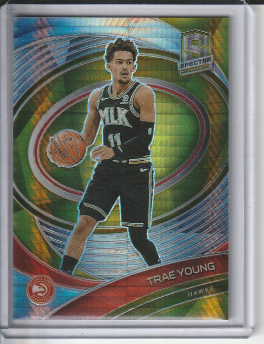 2020-21 Panini Spectra Basketball - Trae Young 'Hyper Gold' /10
